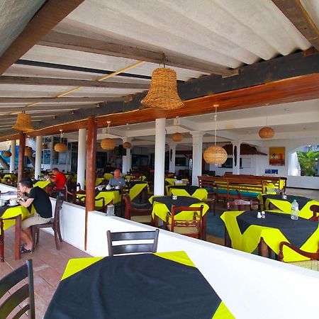 Ritas Hotel Хіккадува Екстер'єр фото