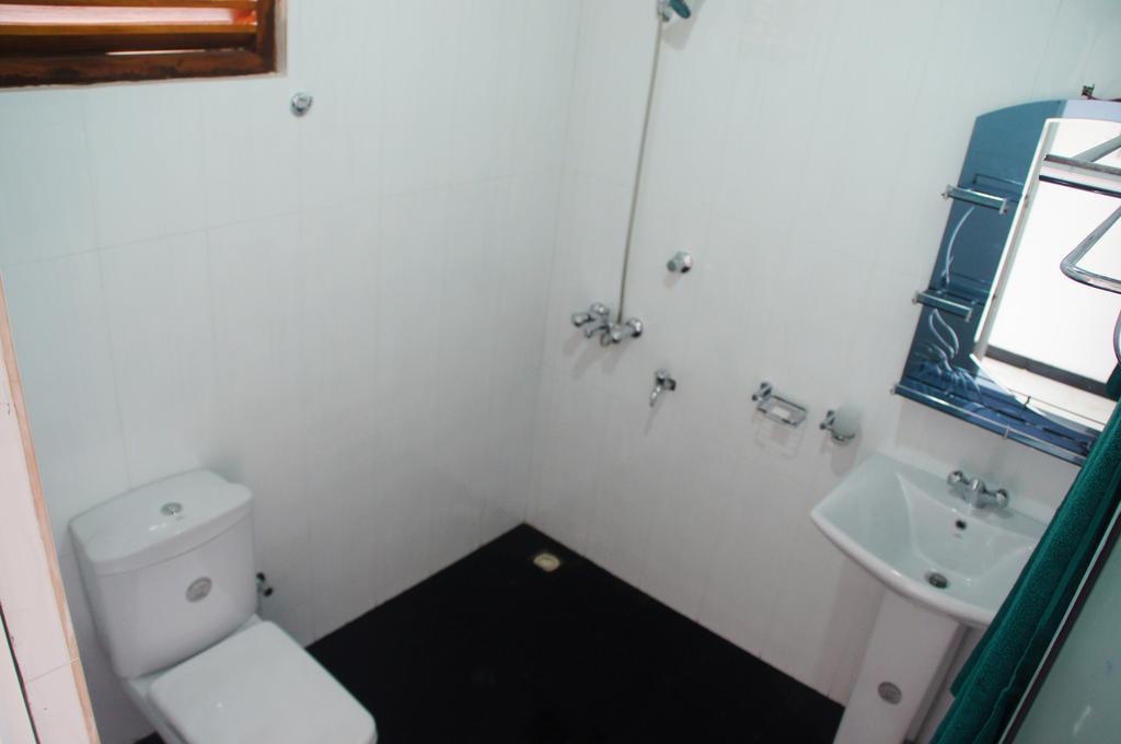 Ritas Hotel Хіккадува Номер фото