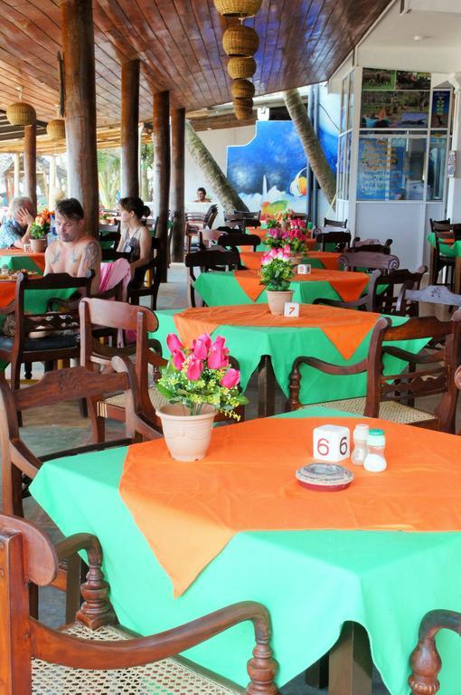 Ritas Hotel Хіккадува Екстер'єр фото