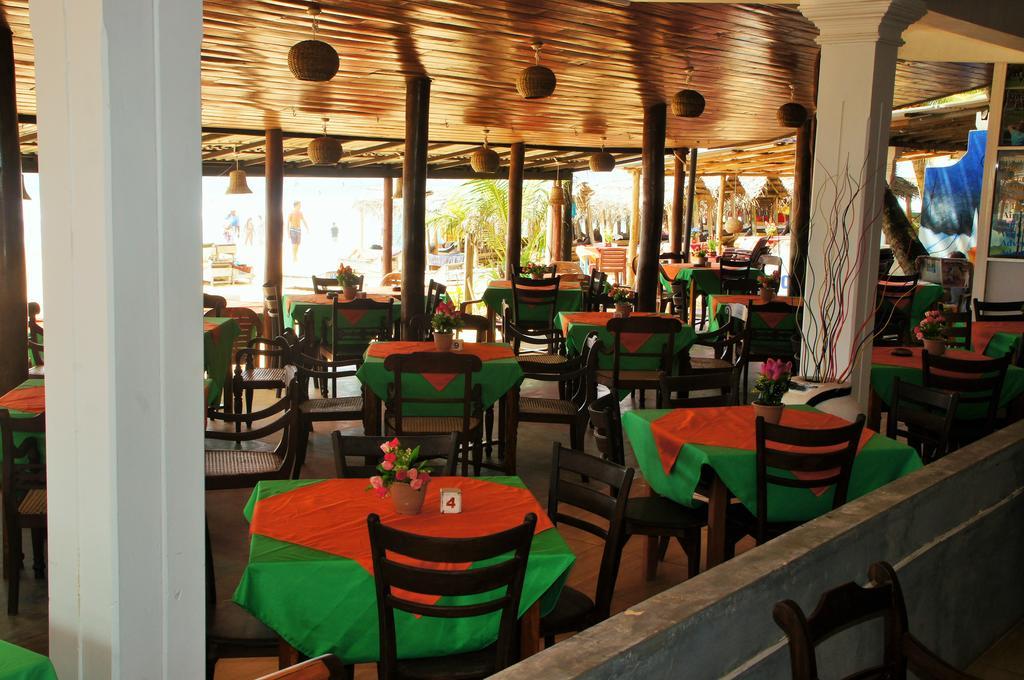 Ritas Hotel Хіккадува Екстер'єр фото