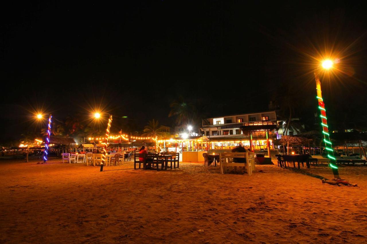 Ritas Hotel Хіккадува Екстер'єр фото